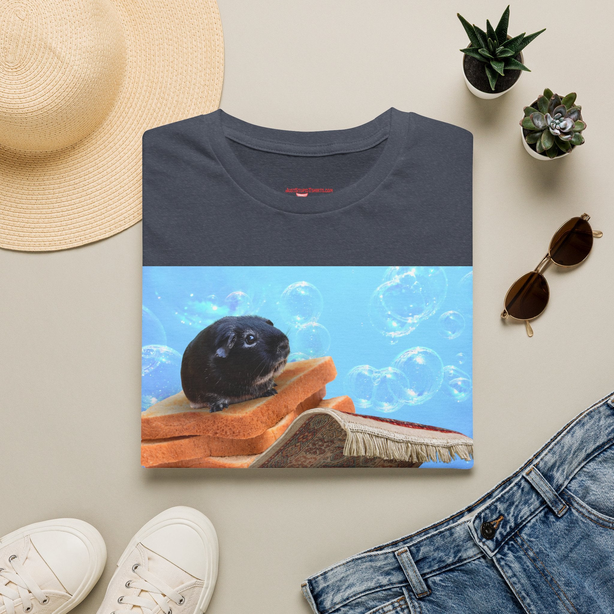 Bubbles the  Guinea Pig on Toast- Kid gift for youth, artists, animal lovers - funny tshirt illustrated