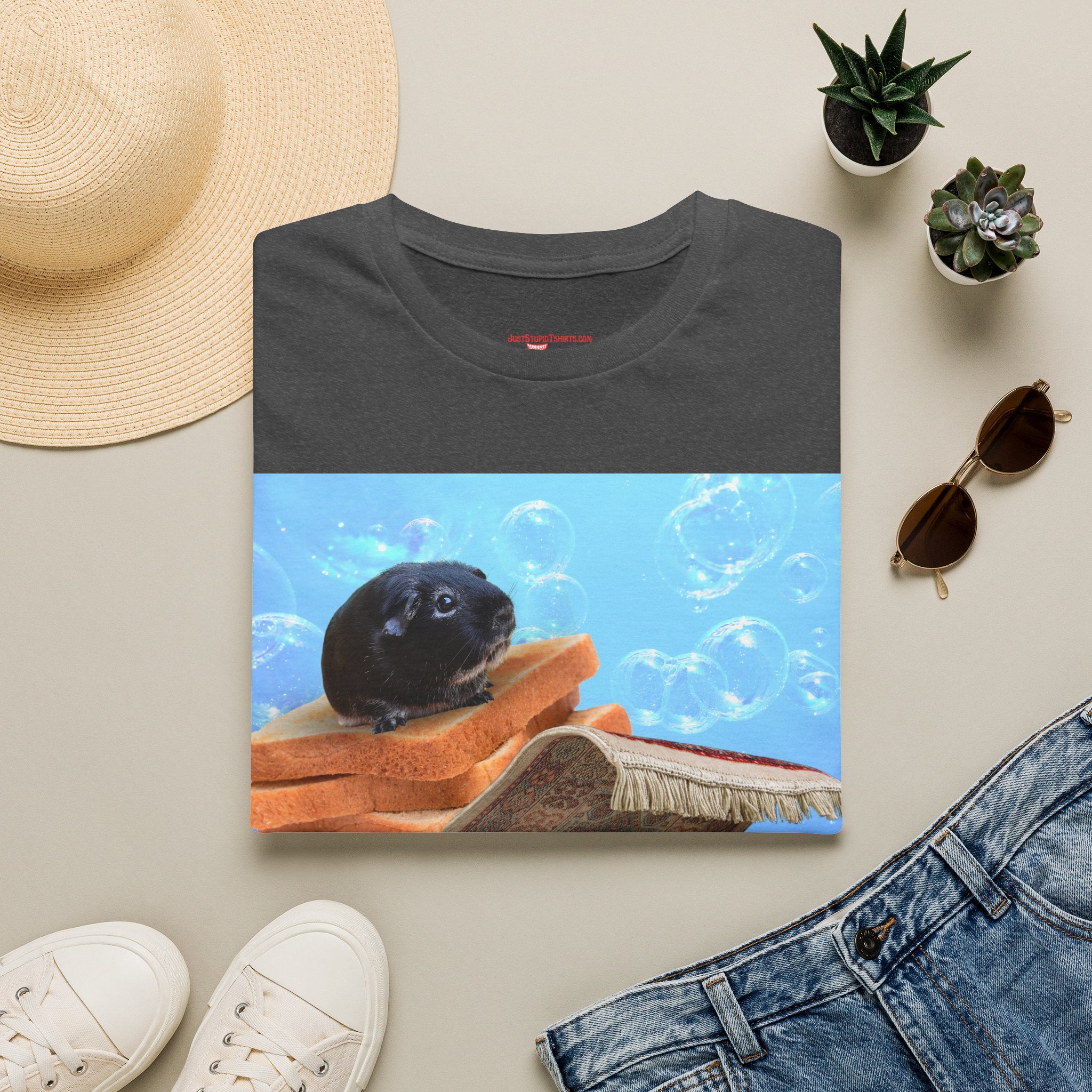 Bubbles the  Guinea Pig on Toast- Kid gift for youth, artists, animal lovers - funny tshirt illustrated
