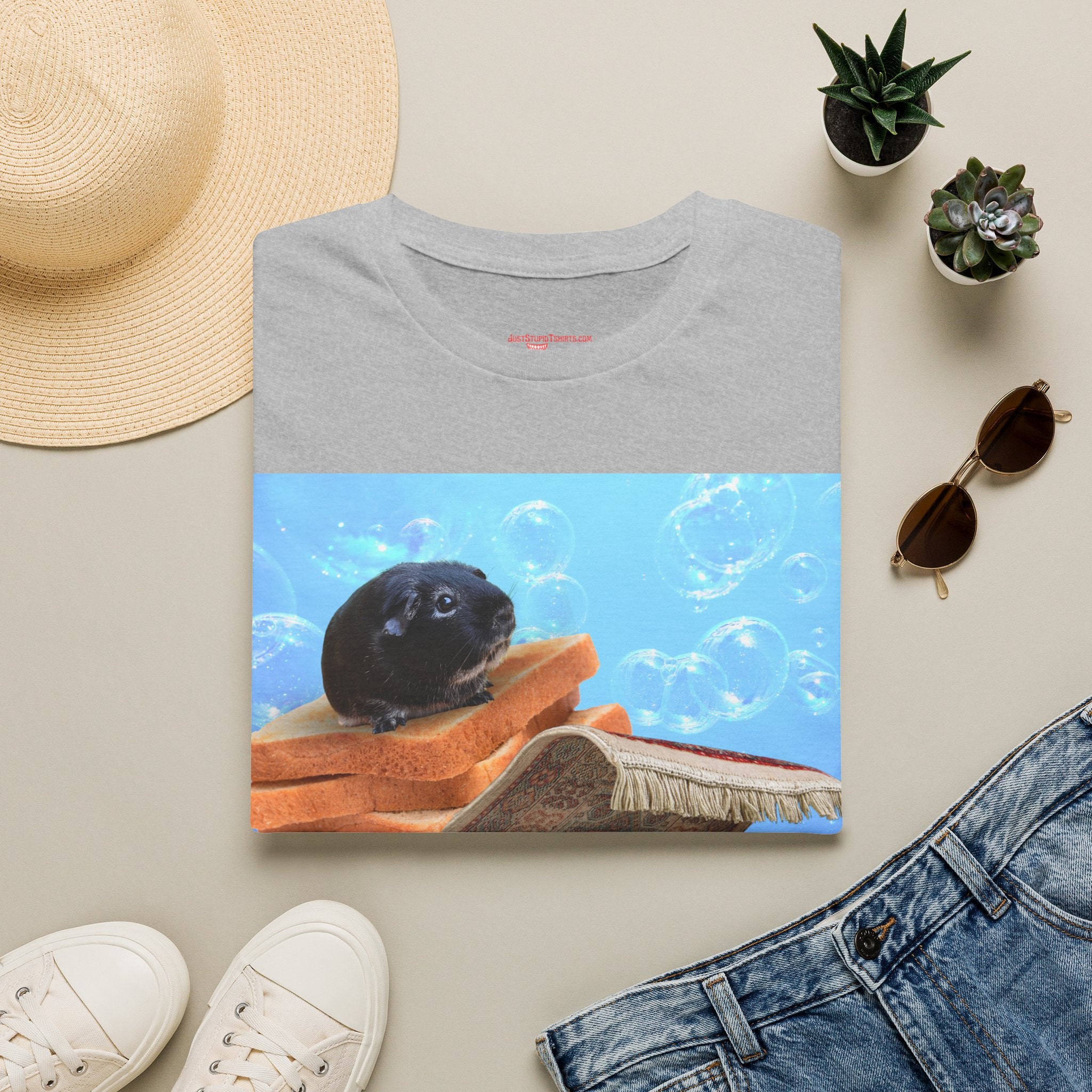 Bubbles the  Guinea Pig on Toast- Kid gift for youth, artists, animal lovers - funny tshirt illustrated